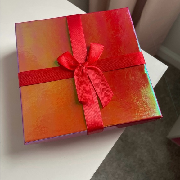 Crystals - Picture 3 of 4